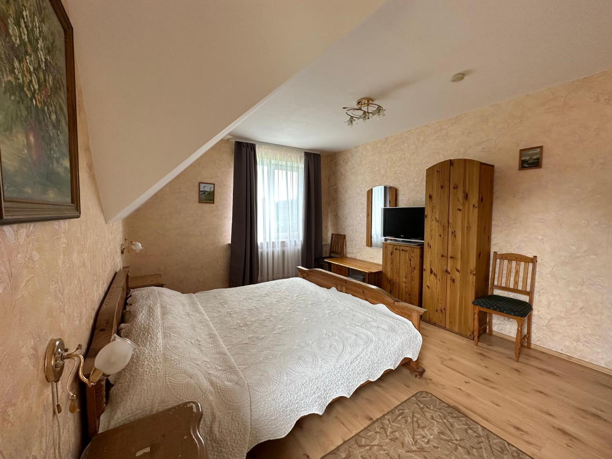 Radi Otel Brocēni Dış mekan fotoğraf