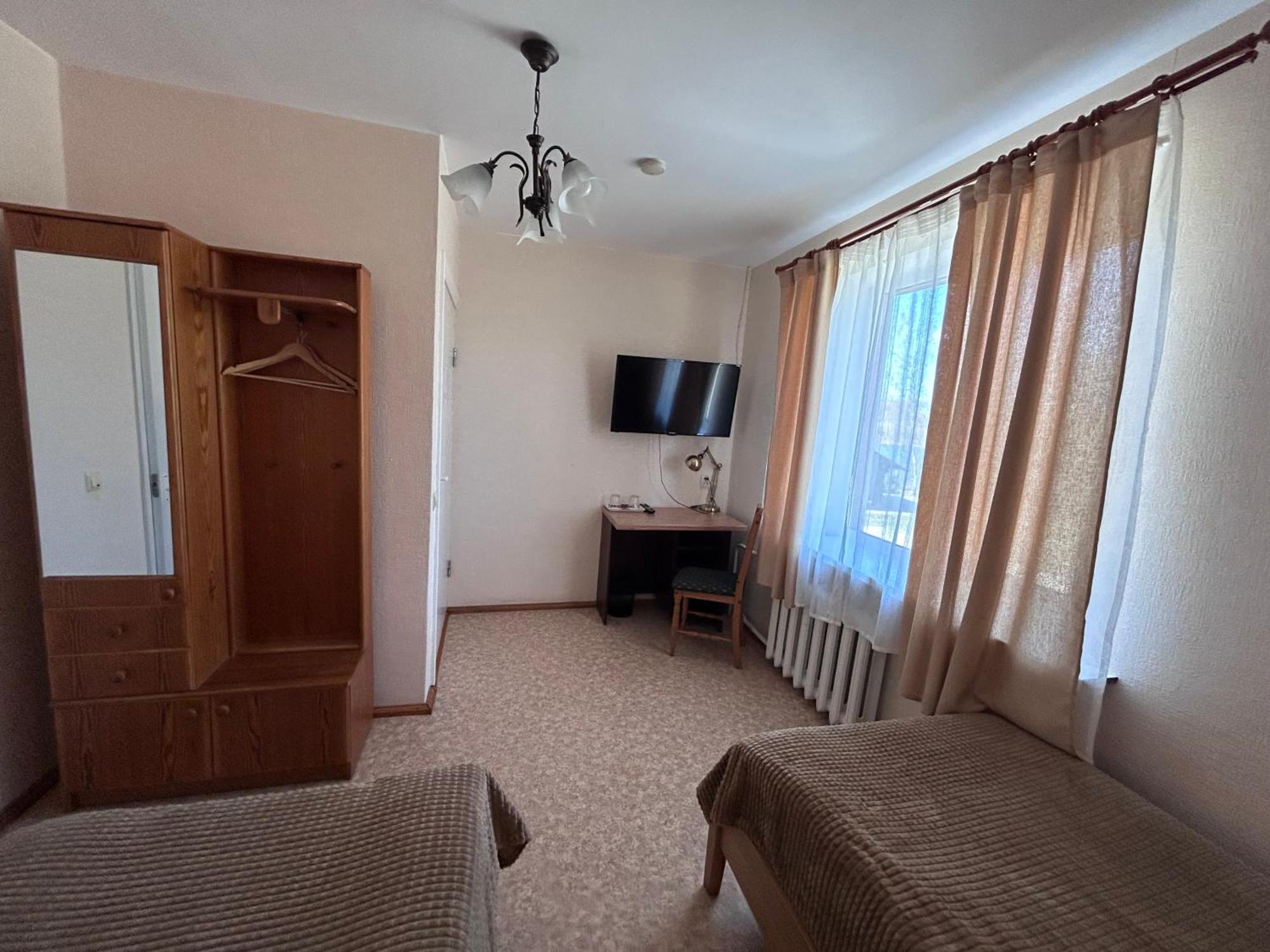 Radi Otel Brocēni Dış mekan fotoğraf